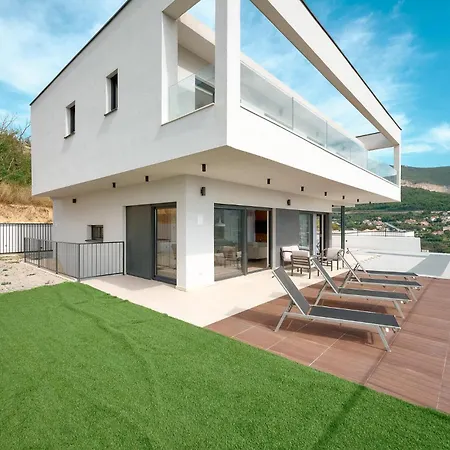 Luxurious In * Klis