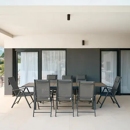 Luxurious In