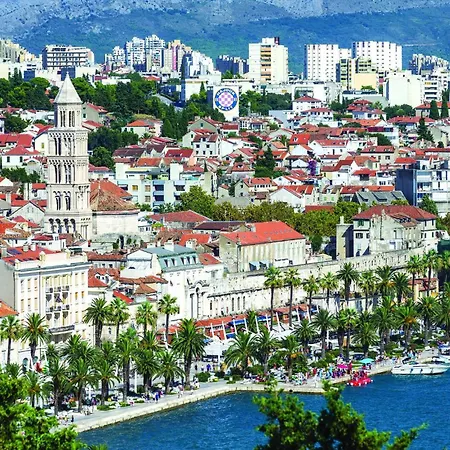 Luxurious In Klis